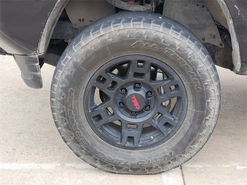 Used 2023 Toyota Tacoma SR image 10