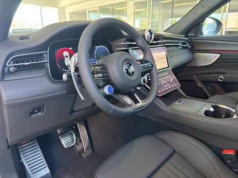 New 2025 Maserati Grecale Modena image 11