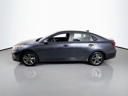 Used 2023 Kia Forte LXS FWD image 4