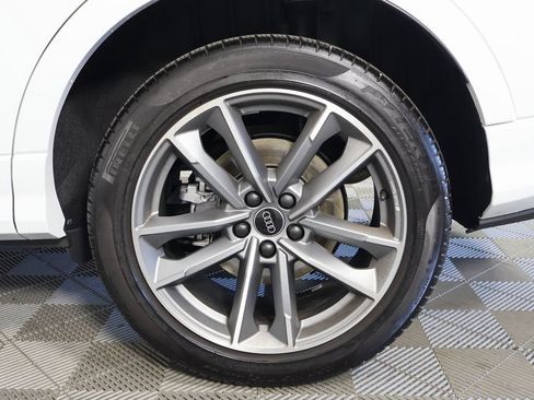 Used 2025 Audi Q3 2.0T Premium w/ Convenience Package AWD/4WD image 16