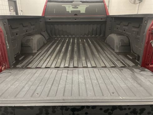 Used 2019 Chevrolet Silverado 1500 LT image 18