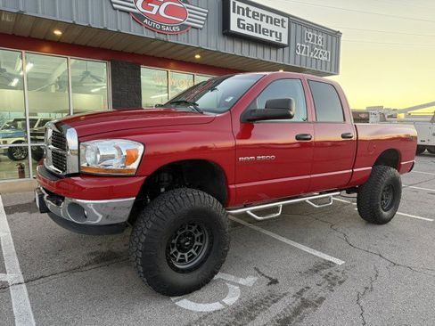 Used 2006 Dodge Ram 2500 Truck SLT image 2