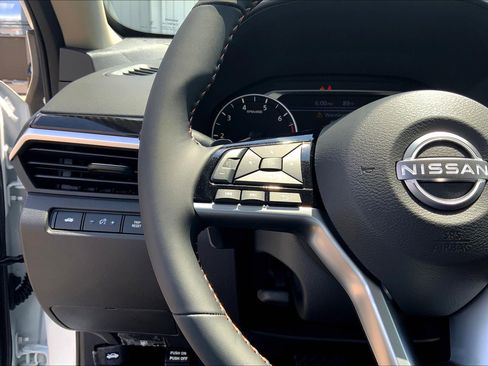 New 2025 Nissan Altima 2.5 SR w/ SR Premium Package image 21