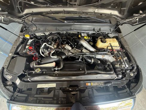 Used 2016 Ford F250 Lariat w/ Lariat Ultimate Package AWD/4WD image 27