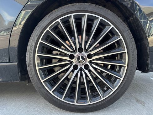 Used 2023 Mercedes-Benz C 300 Sedan image 11