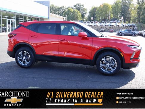 Used 2023 Chevrolet Blazer LT w/ Driver Confidence Package image 1