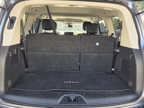 Used 2024 Nissan Armada SL w/ Captain's Chairs Package AWD/4WD image 14