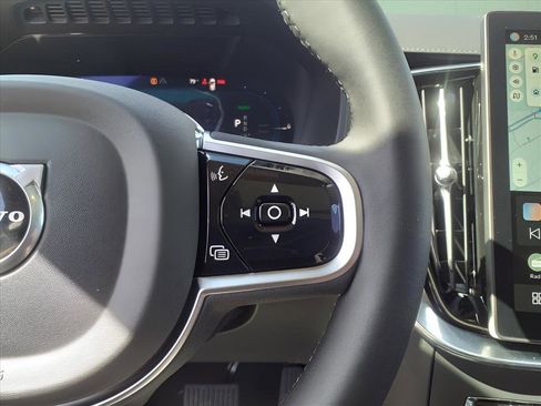 Used 2025 Volvo XC90 T8 Plus w/ Protection Package Premier image 30