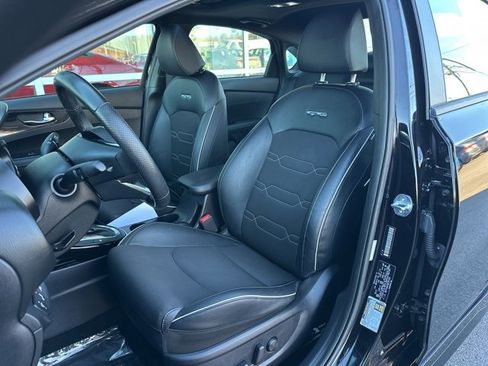 Used 2021 Kia Forte GT-Line w/ GT-Line Premium Package image 14