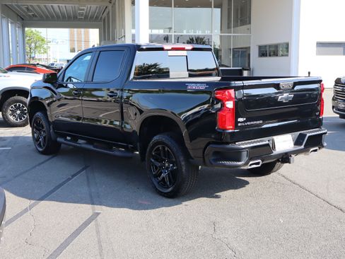 Used 2026 Chevrolet Silverado 1500 LT Trail Boss w/ Convenience Package II AWD/4WD image 8