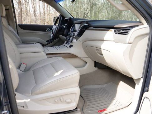 Used 2020 GMC Yukon Denali w/ Denali Ultimate Package image 48
