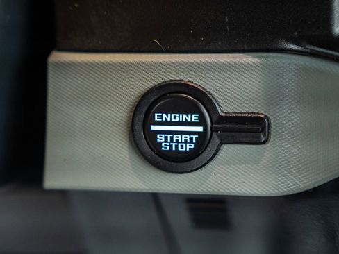 Used 2022 Ford Bronco Badlands image 30