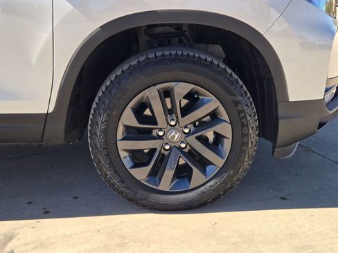 Used 2025 Honda Ridgeline Sport image 36