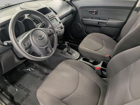 Used 2013 Kia Soul FWD image 10