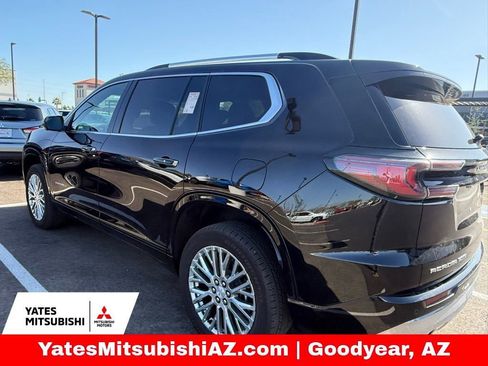 Used 2025 GMC Acadia Denali w/ LPO, Floor Liner Package image 4