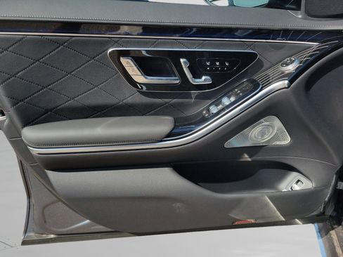 Used 2026 Mercedes-Benz S 580 4MATIC Sedan image 14