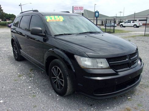 Used 2018 Dodge Journey SE w/ Popular Equipment Group FWD image 9