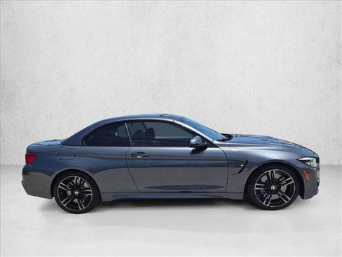 Used 2018 BMW M4 Convertible RWD image 4