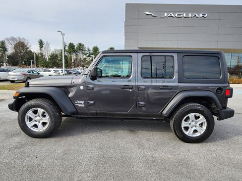 Used 2018 Jeep Wrangler Unlimited Sport S image 5