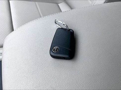 Used 2021 Volkswagen Atlas SE FWD image 36