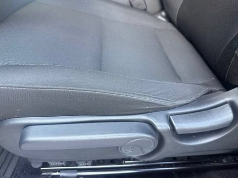 Used 2024 Hyundai Kona SE FWD image 12