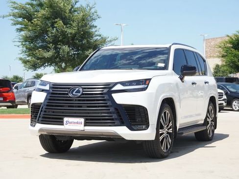 Used 2025 Lexus LX 700h Luxury w/ Appearance Package AWD/4WD image 3