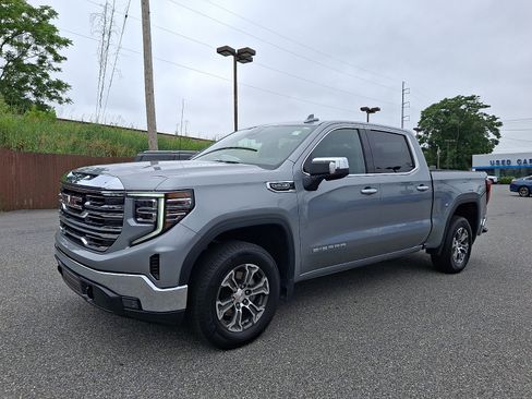 Certified 2026 GMC Sierra 1500 SLT AWD/4WD image 3
