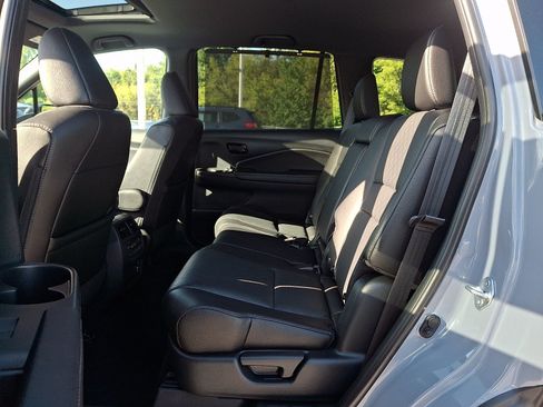 Used 2023 Honda Passport Elite image 10