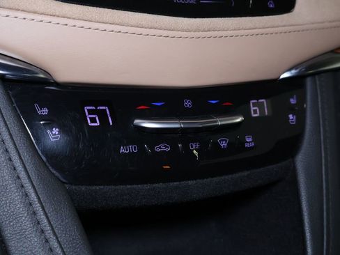 Used 2017 Cadillac XT5 Platinum w/ Driver Assist Package AWD/4WD image 33