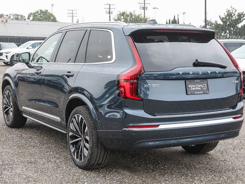 New 2026 Volvo XC90 T8 Ultra w/ Protection Package Premier AWD/4WD image 8