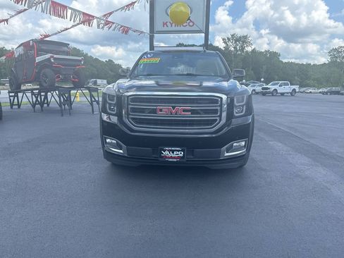Used 2016 GMC Yukon SLT AWD/4WD image 3
