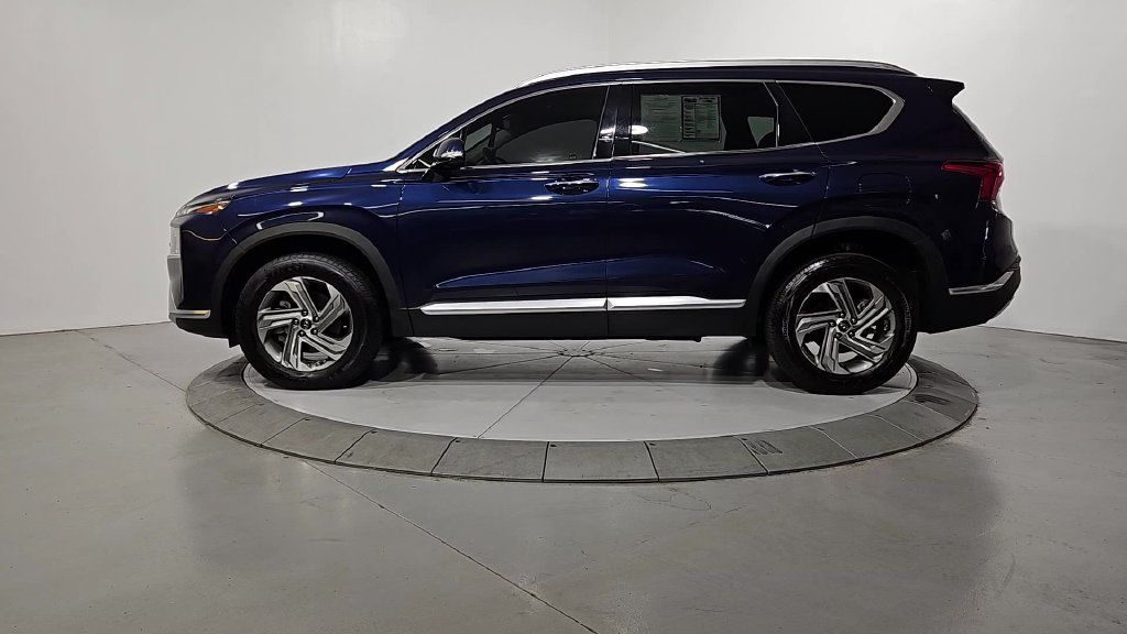 Used 2021 Hyundai Santa Fe SEL w/ Convenience + Premium Package AWD/4WD image 2