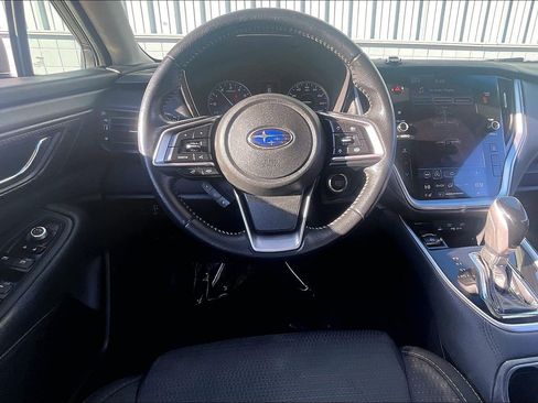 Used 2021 Subaru Outback Premium image 6