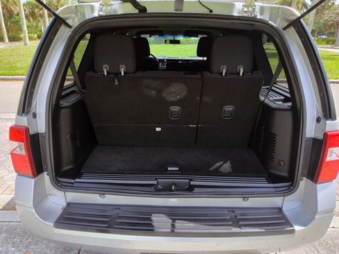 Used 2017 Ford Expedition XLT AWD/4WD image 48