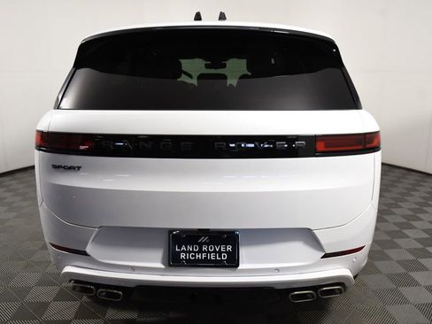 New 2026 Land Rover Range Rover Sport Dynamic SE AWD/4WD image 5