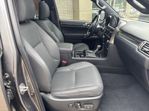 Used 2023 Lexus GX 460 Premium AWD/4WD image 34