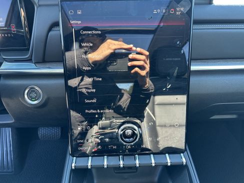 Used 2026 GMC Terrain Denali image 30