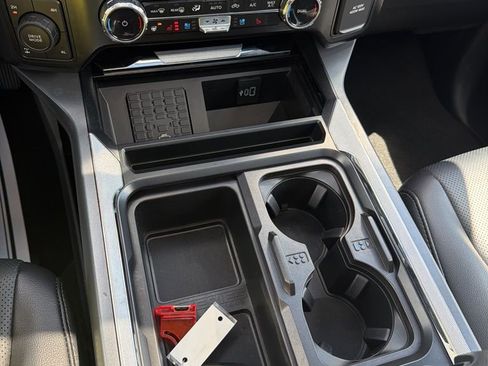Used 2024 Ford F250 Lariat w/ Lariat Ultimate Package AWD/4WD image 31
