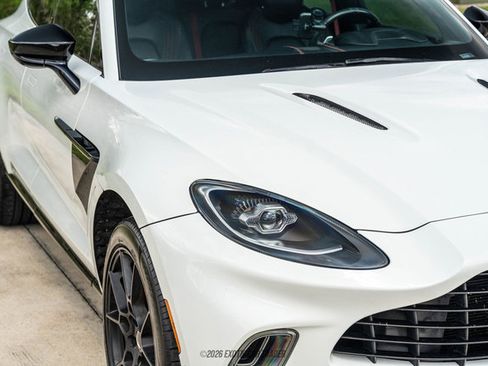 Used 2021 Aston Martin DBX image 60