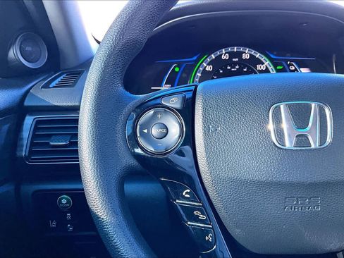 Used 2017 Honda Accord Hybrid Sedan image 24