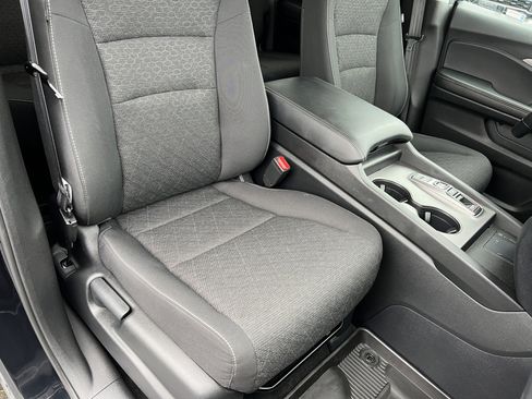 Used 2025 Honda Ridgeline Sport image 21