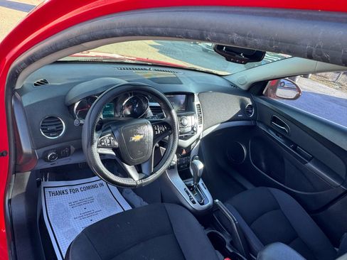 Used 2016 Chevrolet Cruze LT w/ Sun And Sound Package FWD image 13
