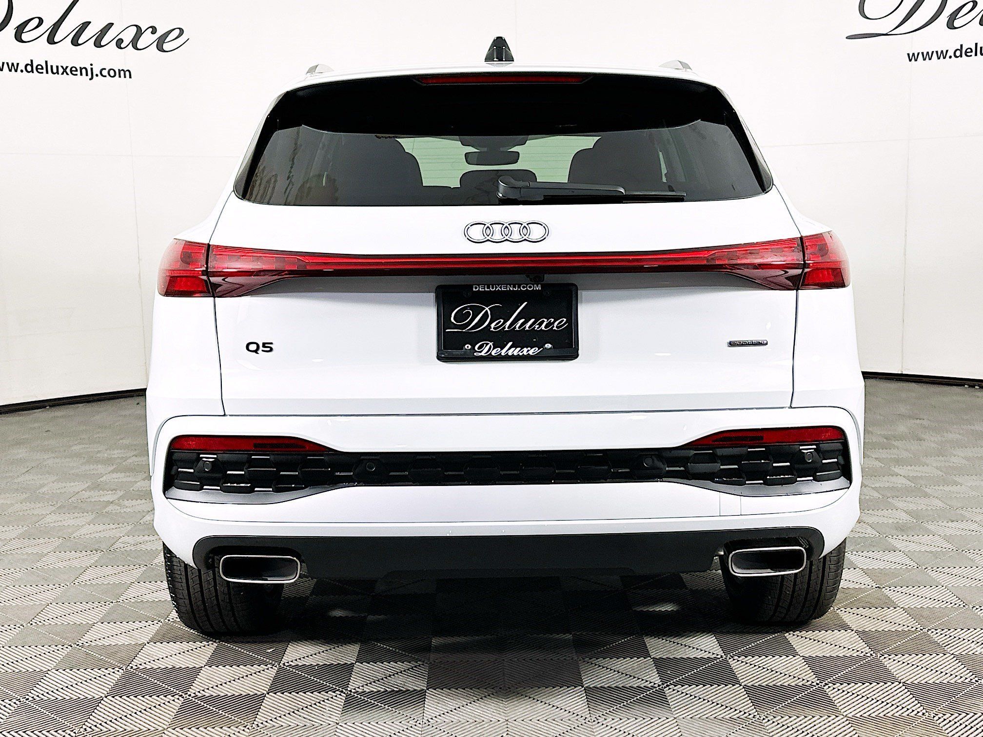Used 2025 Audi Q5 Premium Plus AWD/4WD image 5