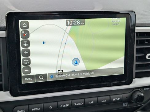 Certified 2025 Hyundai Venue Limited image 17