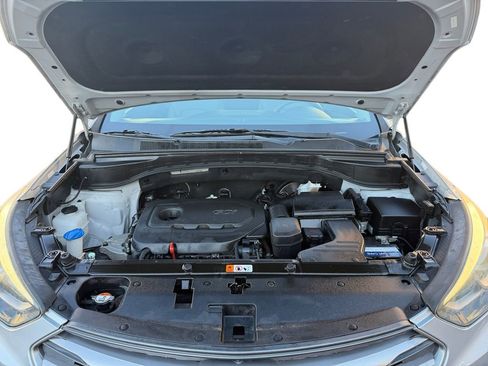 Used 2018 Hyundai Santa Fe Sport w/ 2.4L Tech Package 04 image 27