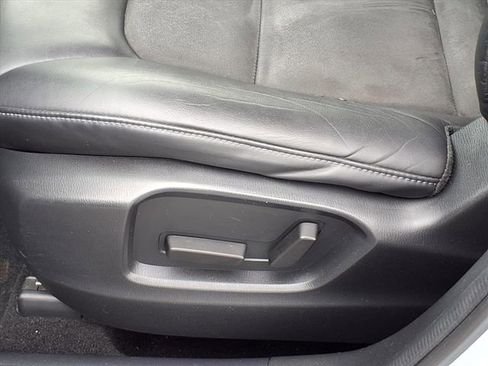 Used 2017 MAZDA CX-5 Touring image 4