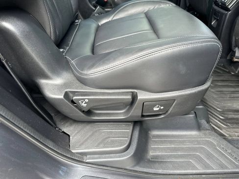 Used 2021 Subaru Ascent Touring AWD/4WD image 26