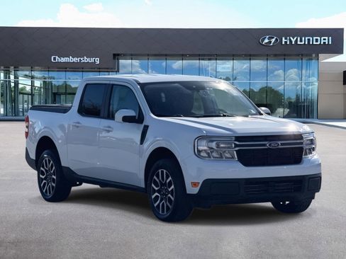 Used 2022 Ford Maverick Lariat image 1