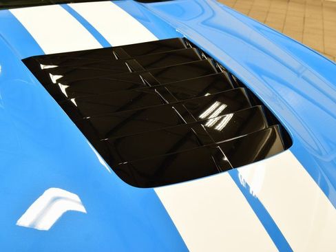 Used 2022 Ford Mustang Shelby GT500 w/ Technology Package image 18