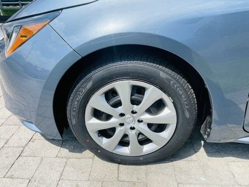 Used 2025 Toyota Corolla LE FWD image 27